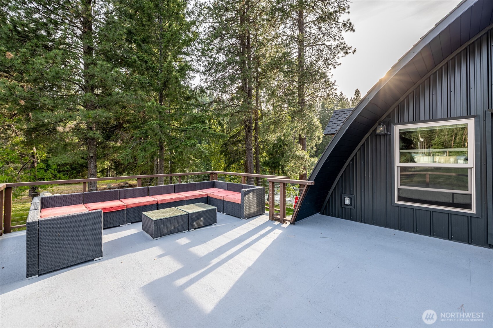 18832 Pine Loop