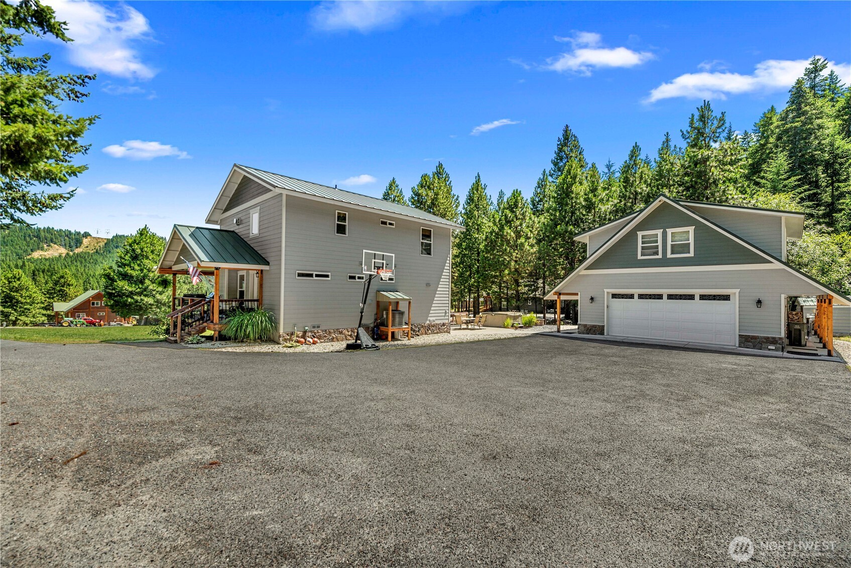 17558 River Road
