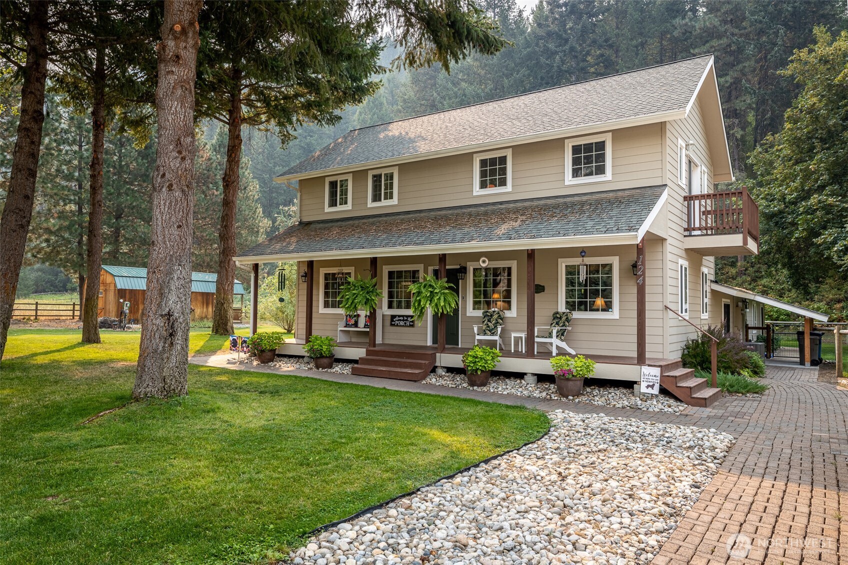 124 Cross Creek