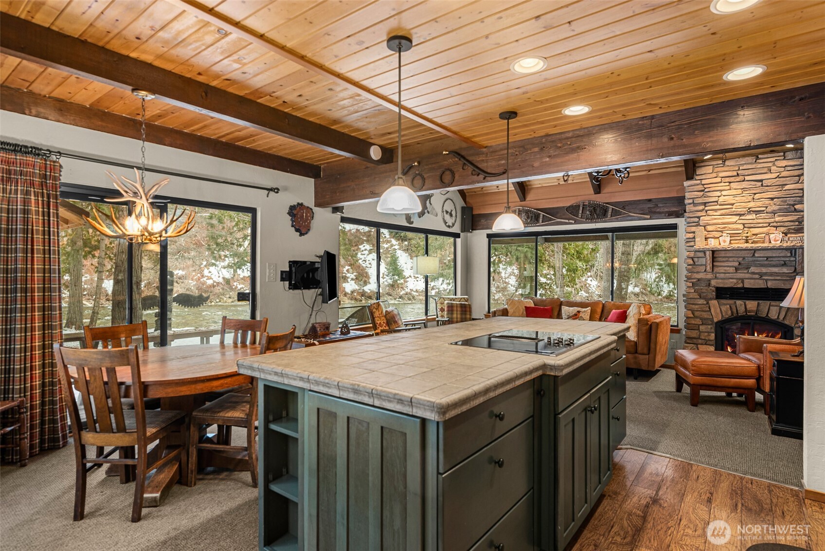 2304 Pine Tree Lane