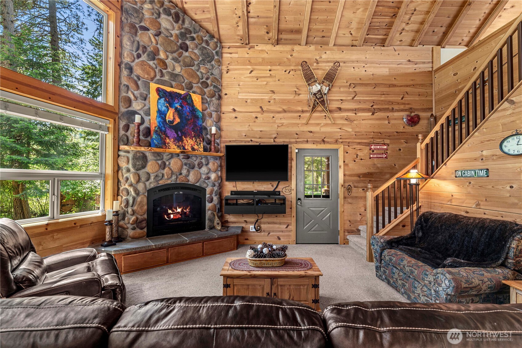 18880 Pine Loop