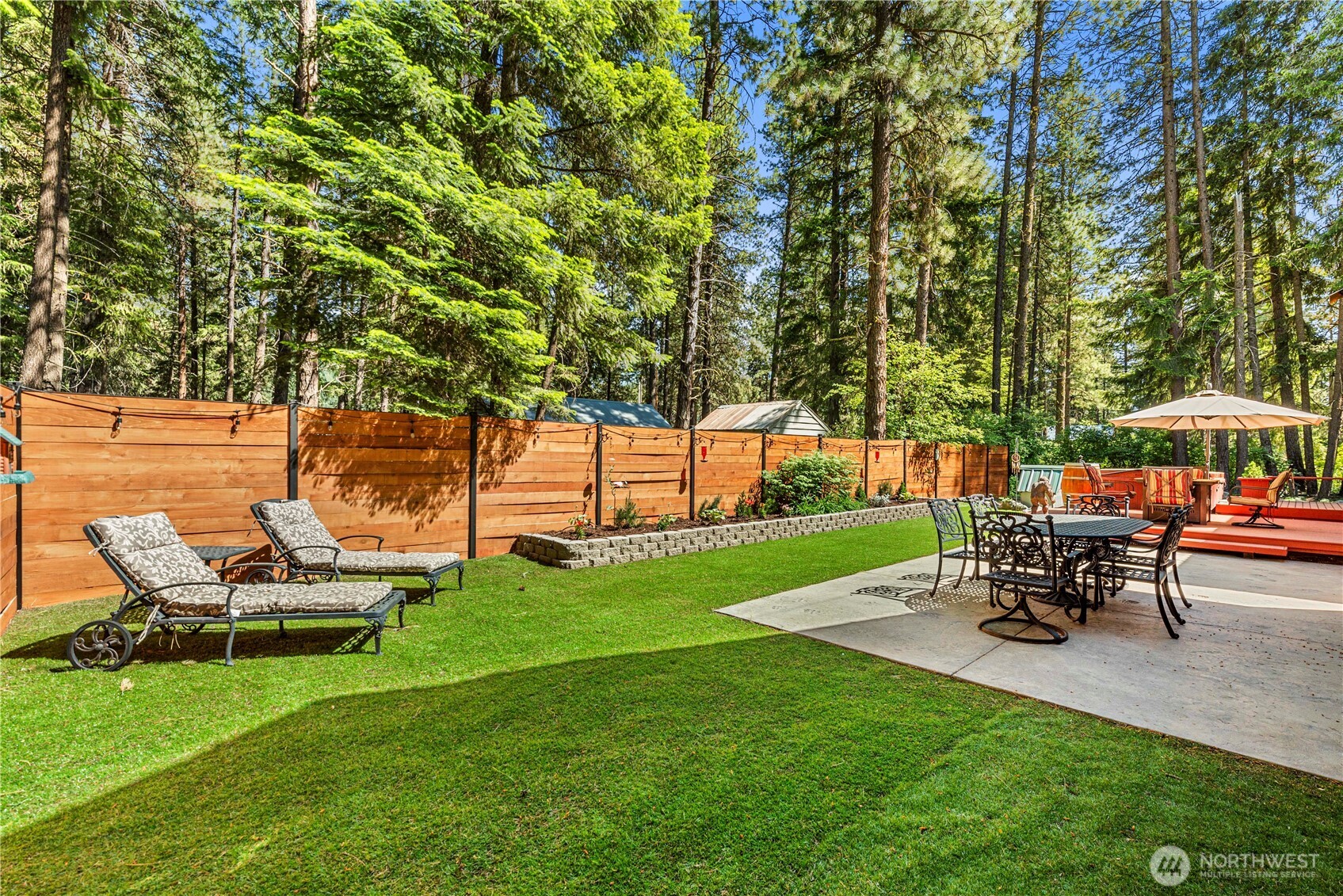 18880 Pine Loop