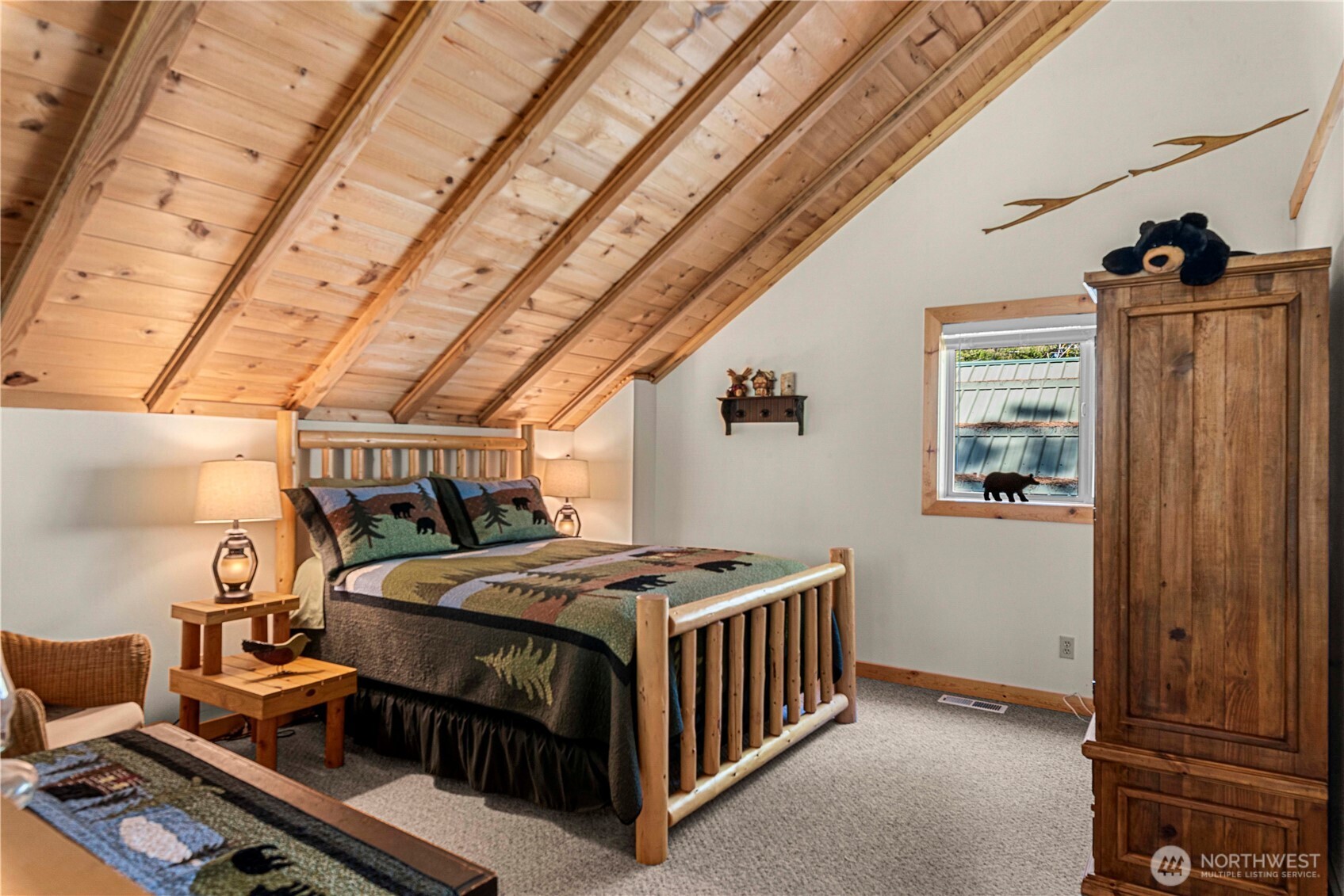 18880 Pine Loop