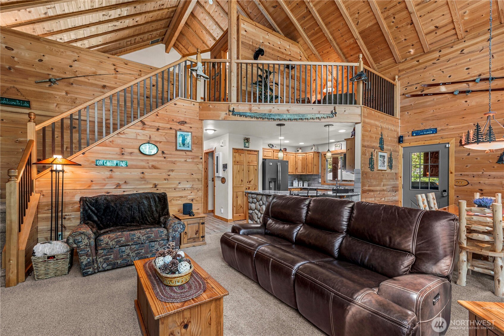 18880 Pine Loop