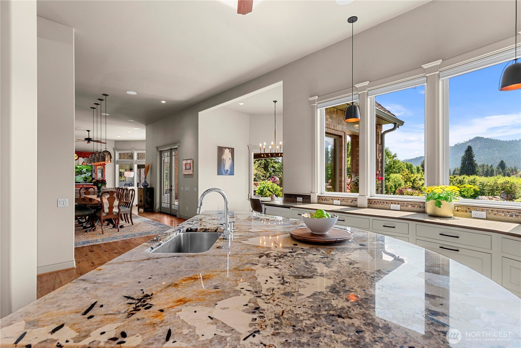 10755 North Road