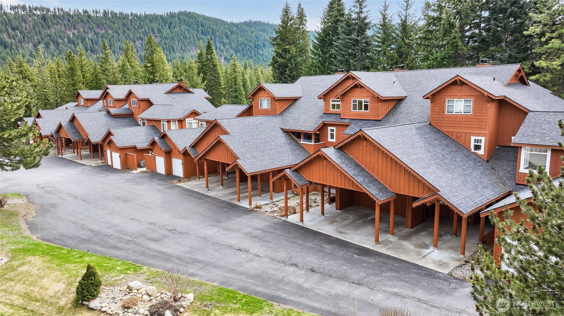 20701 Club House Drive Unit: 205