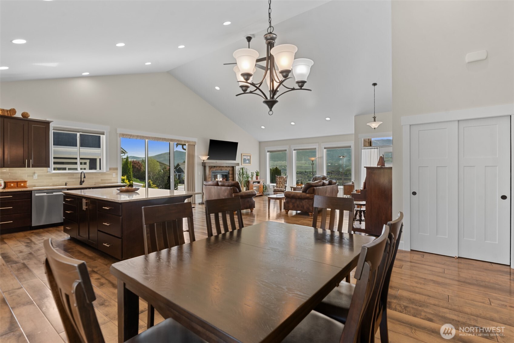 2741 SE Falcon View Drive