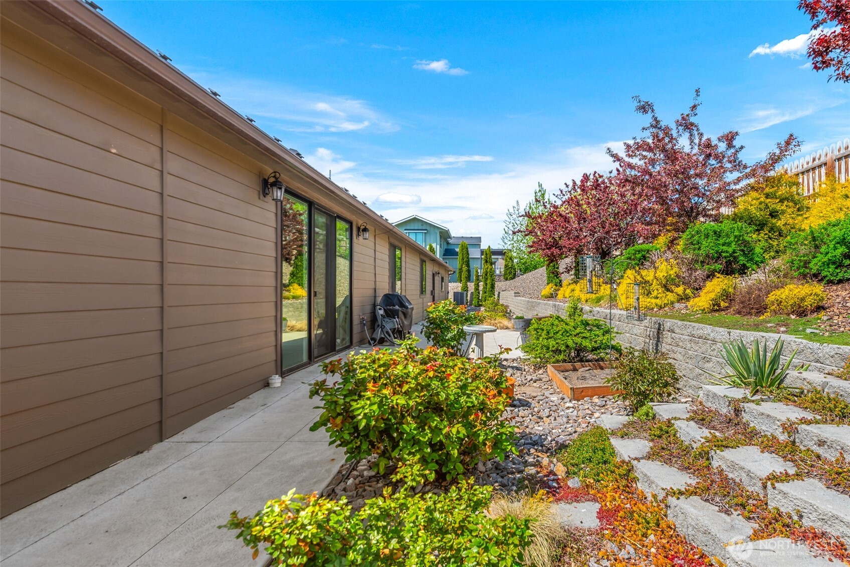 2741 SE Falcon View Drive