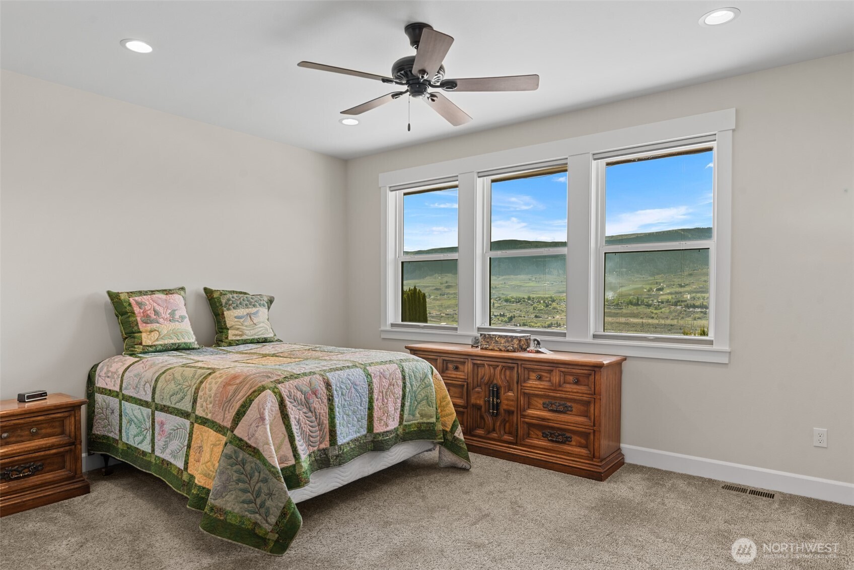 2741 SE Falcon View Drive