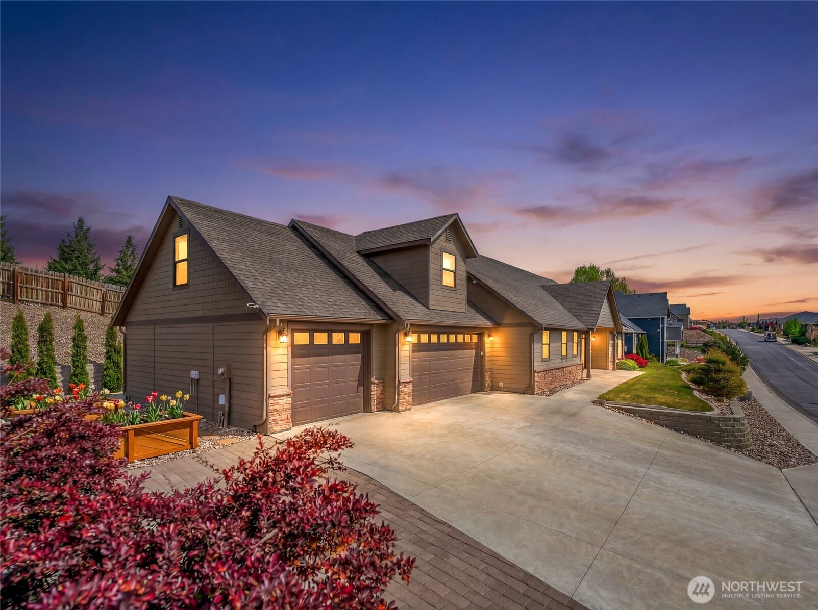 2741 SE Falcon View Drive