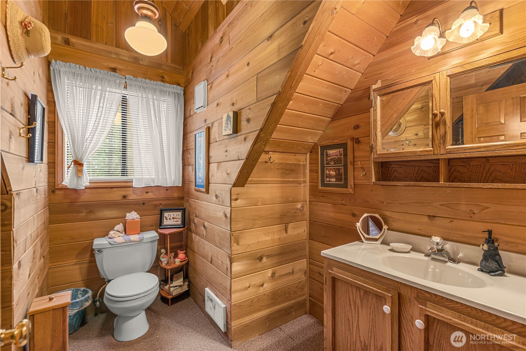 2471 Tamarack Crest Dr.
