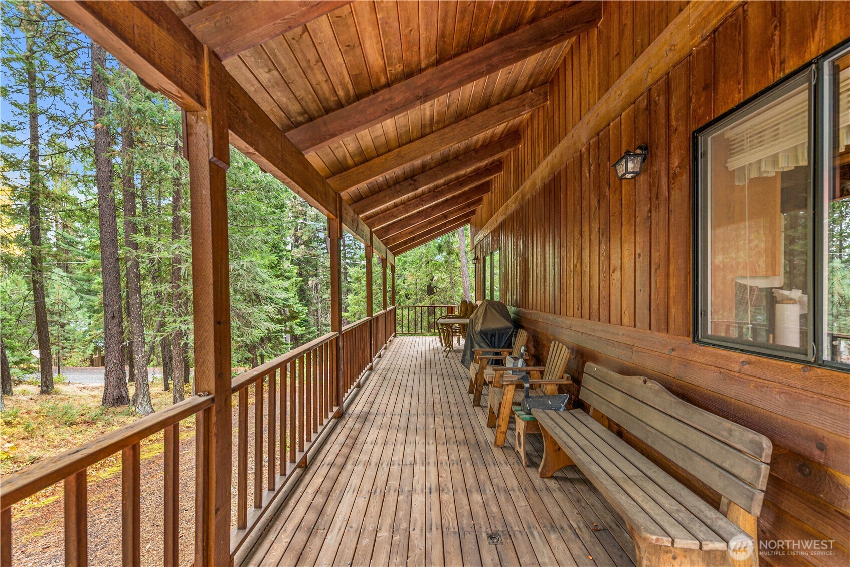 2471 Tamarack Crest Dr.