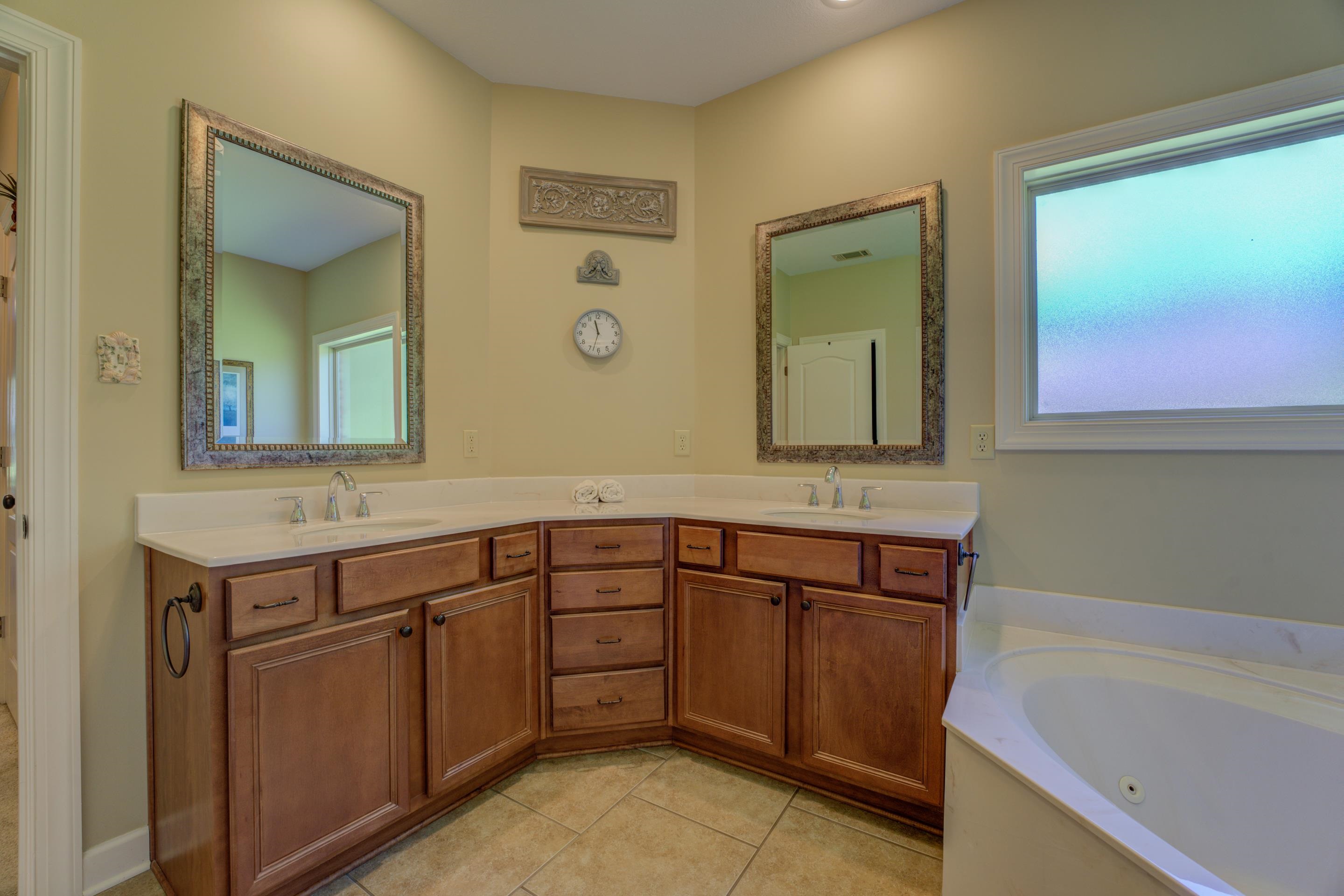 290 SELLERS DR