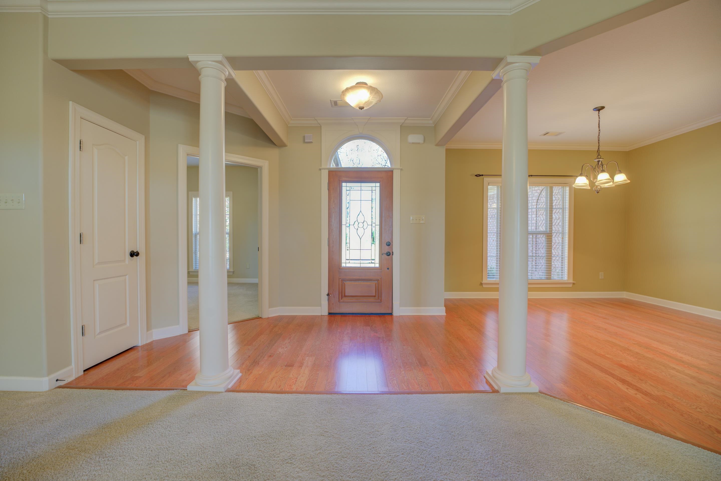 290 SELLERS DR