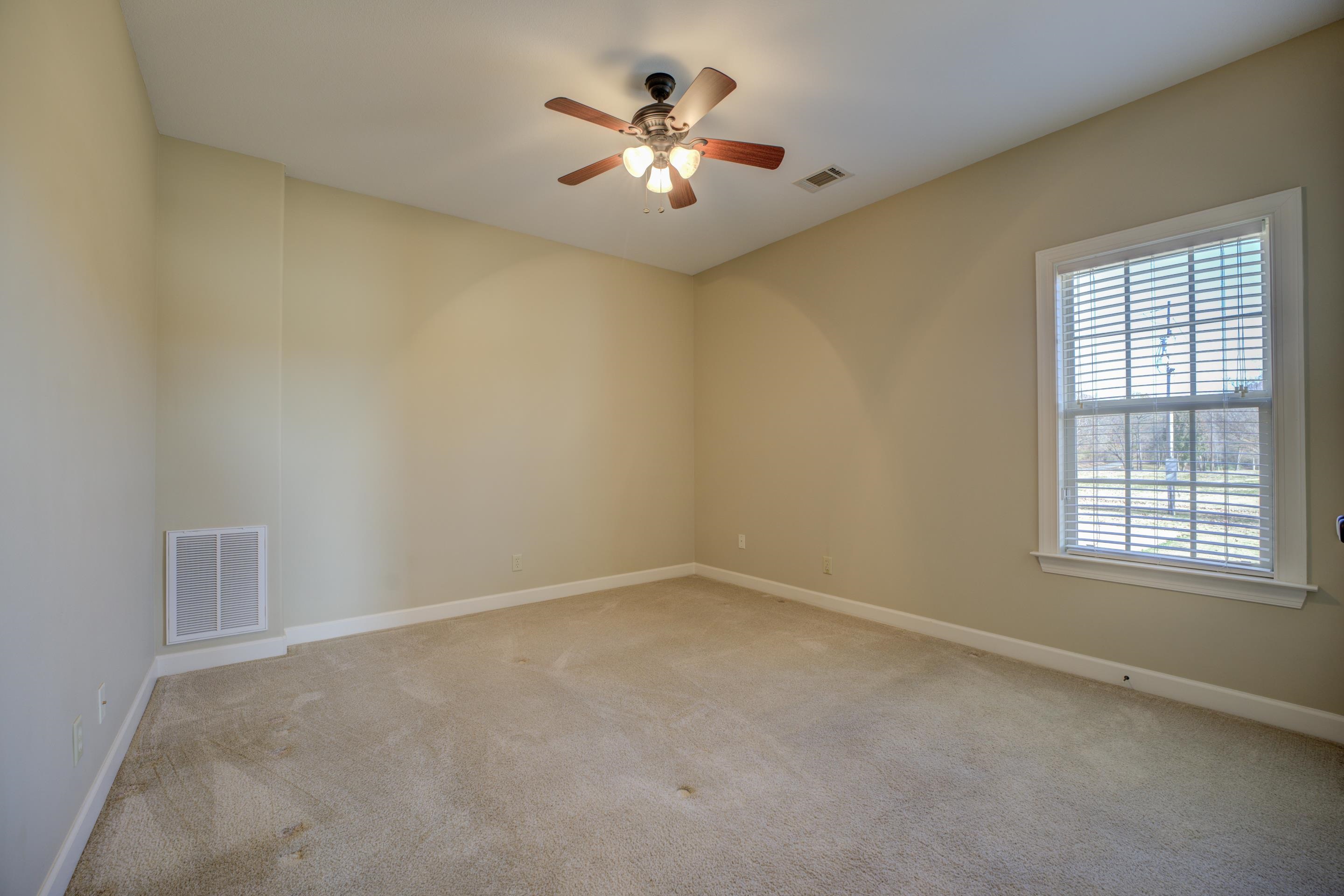 290 SELLERS DR