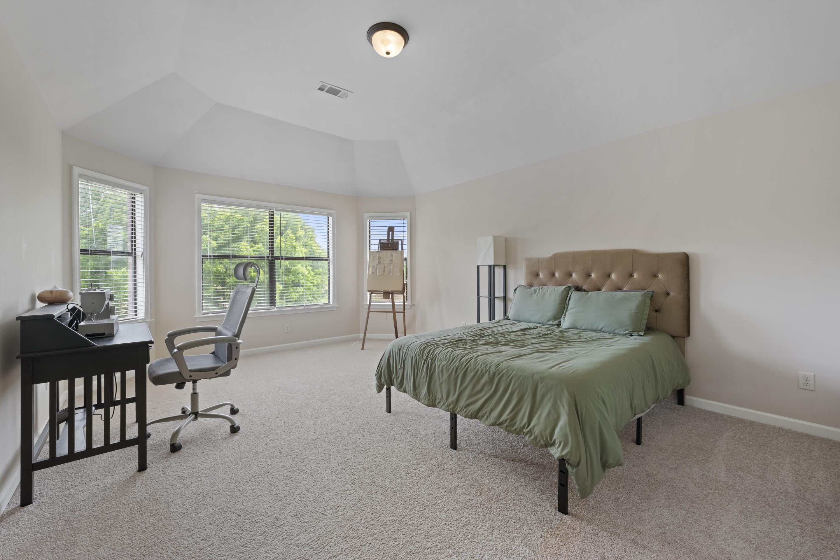 310 MISTY FIELDS CV