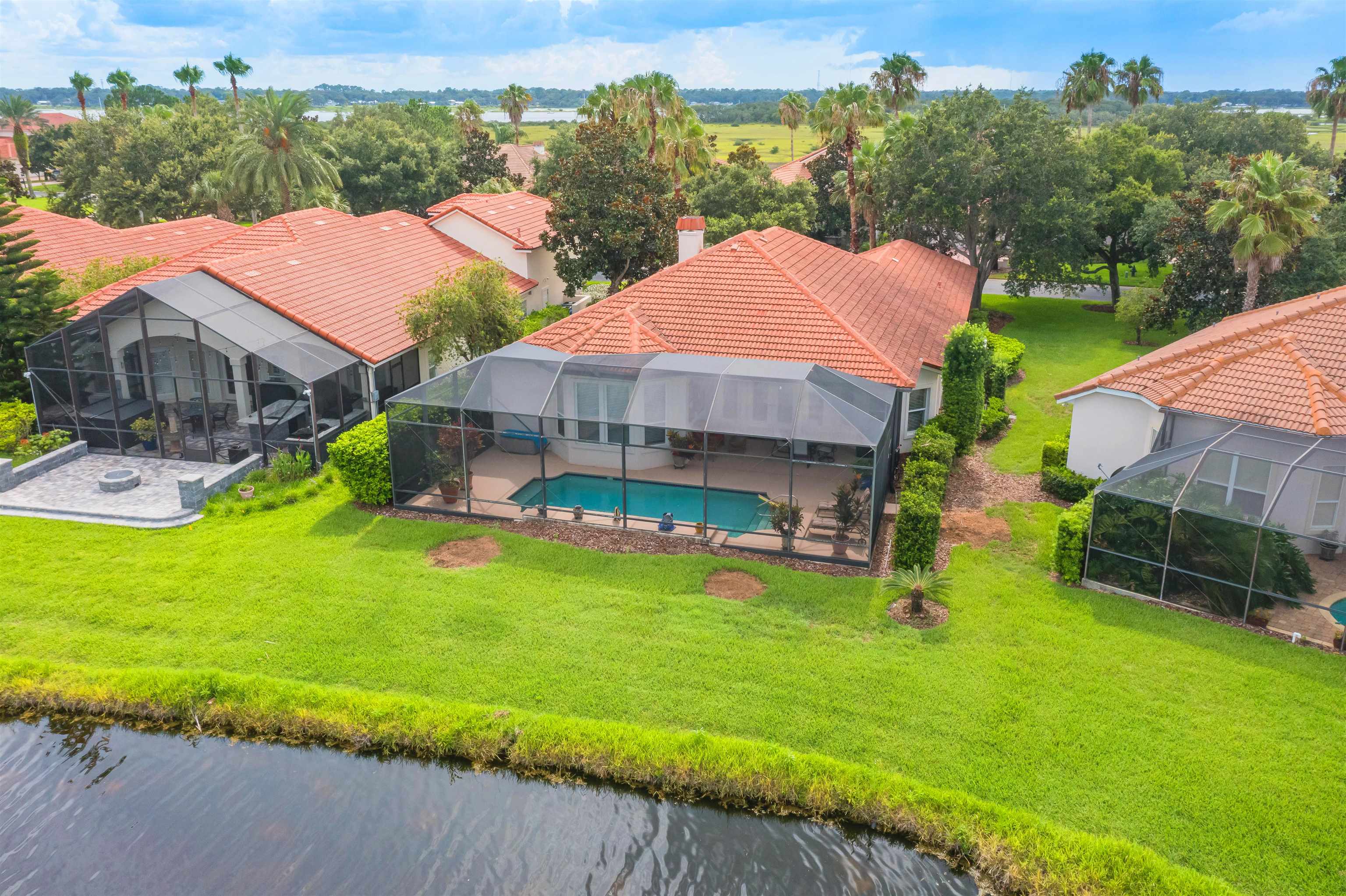 330 Fiddlers Point Dr