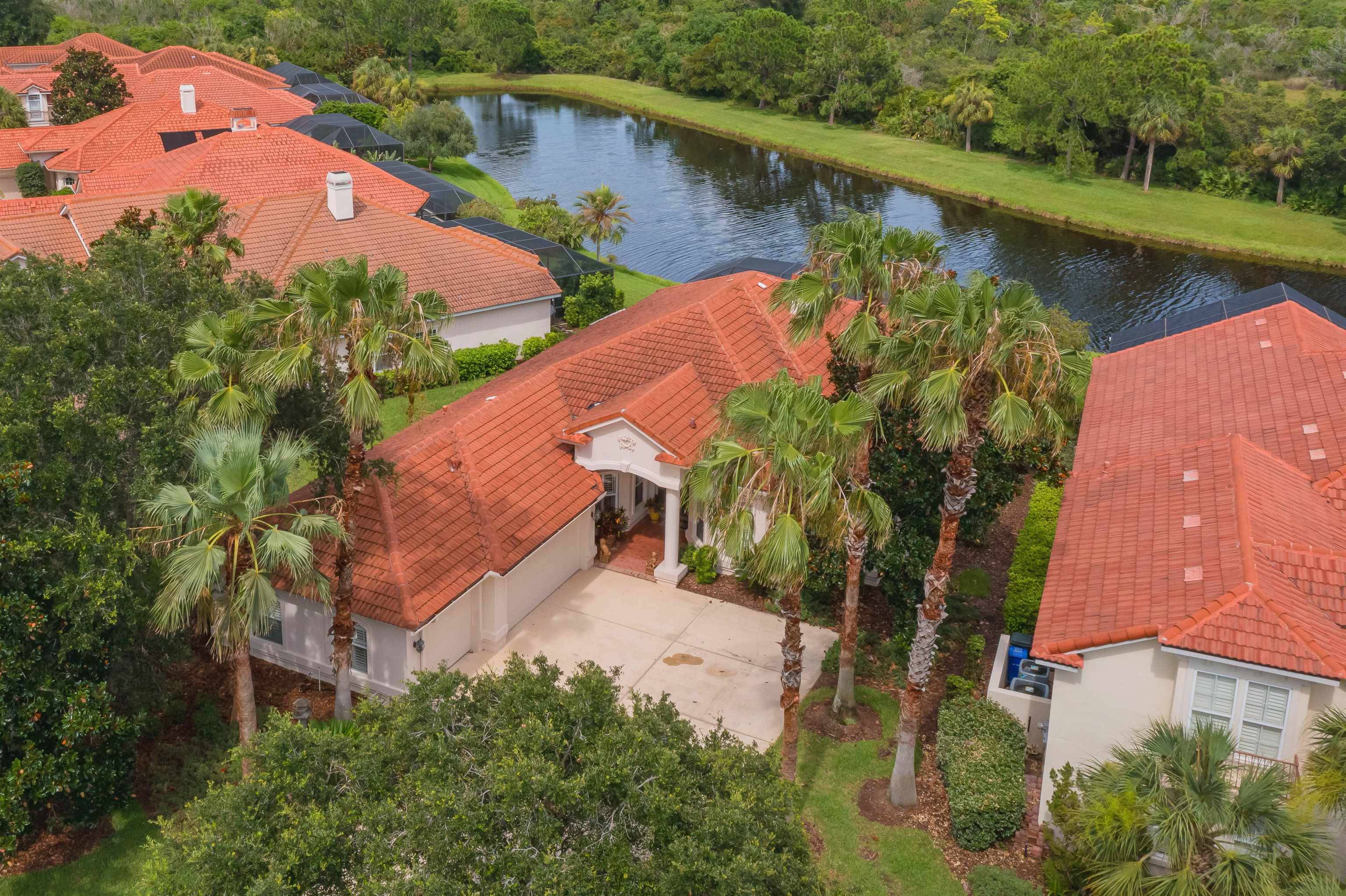 330 Fiddlers Point Dr