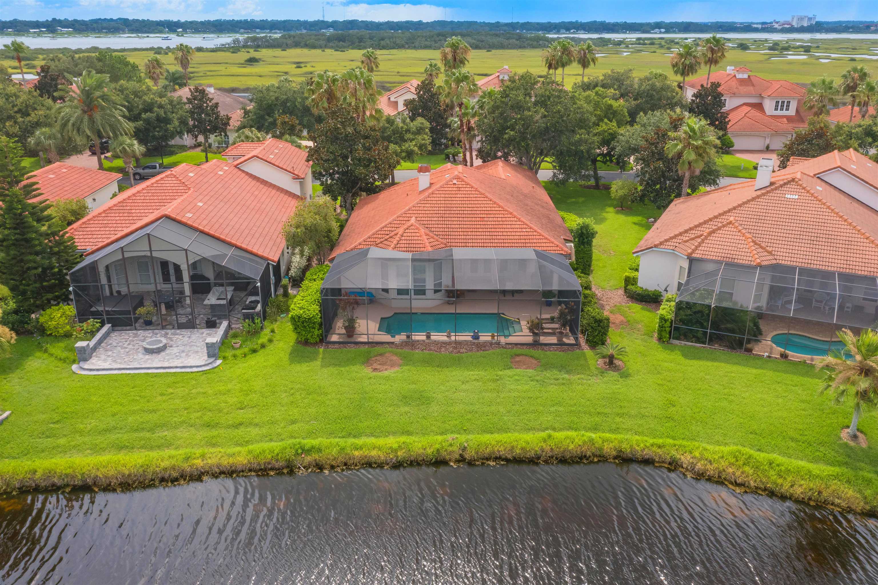 330 Fiddlers Point Dr