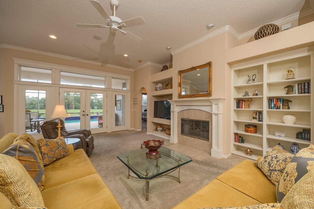 330 Fiddlers Point Dr