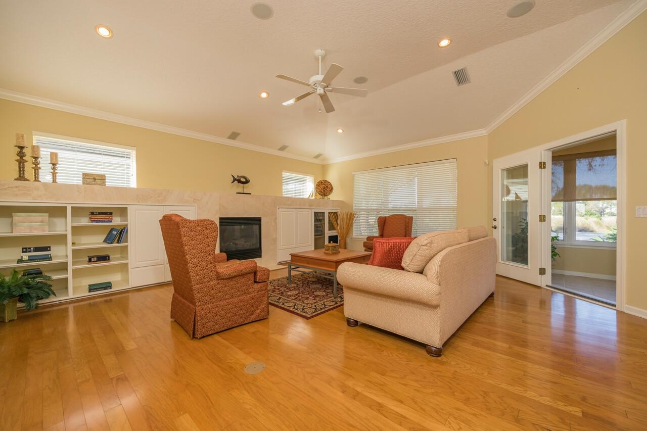 334 Marshside Dr. N.
