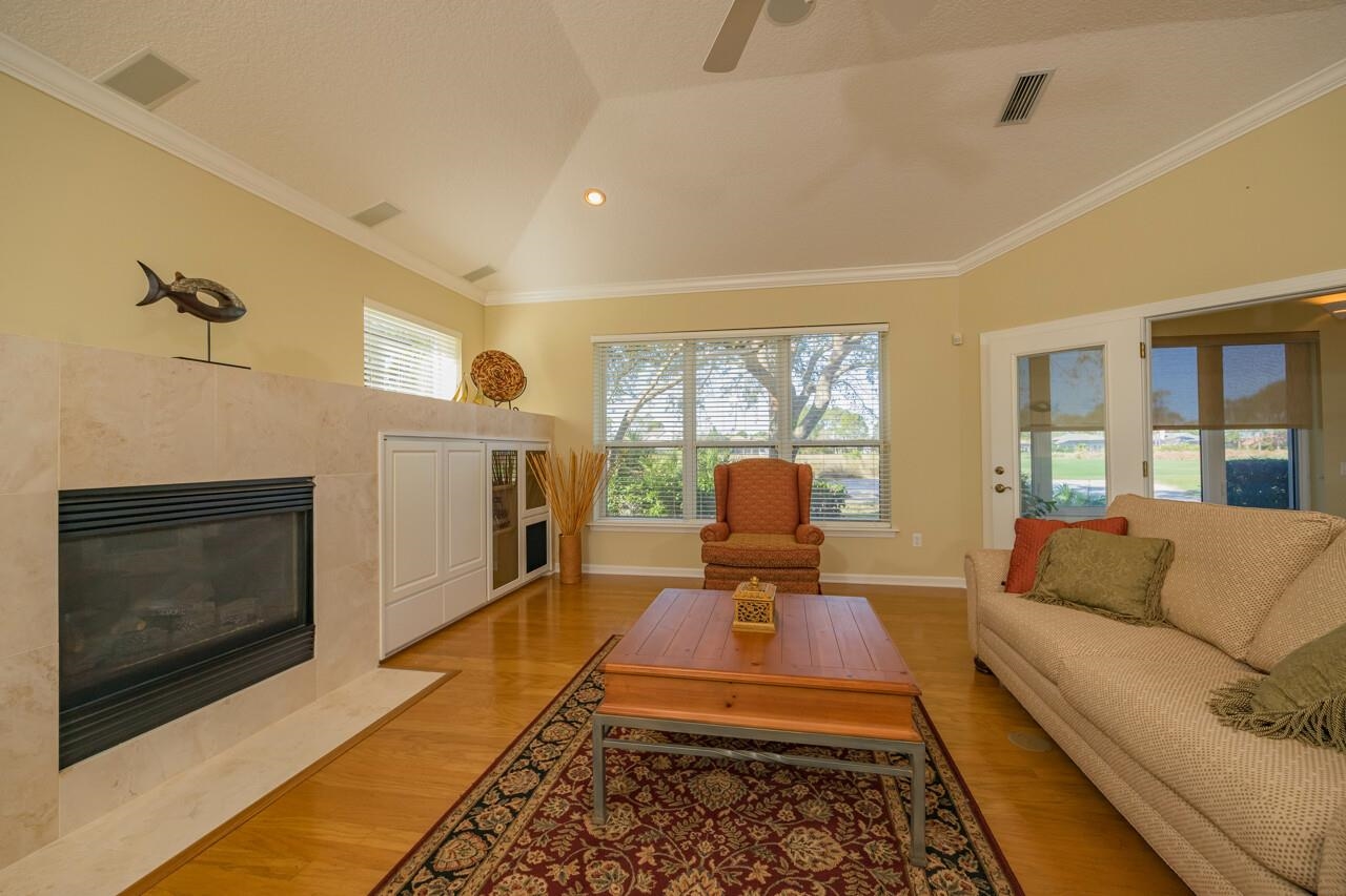 334 Marshside Dr. N.