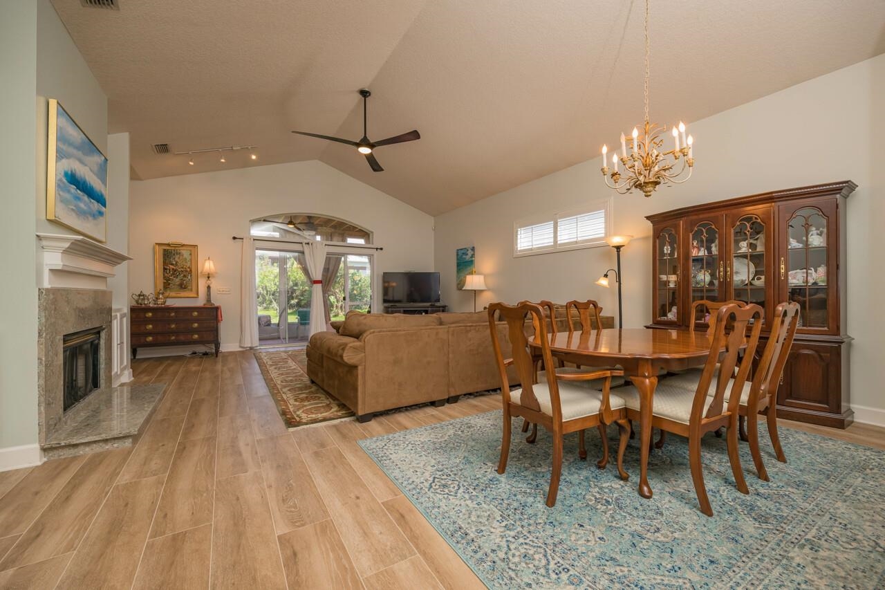 636 Sand Isles Circle
