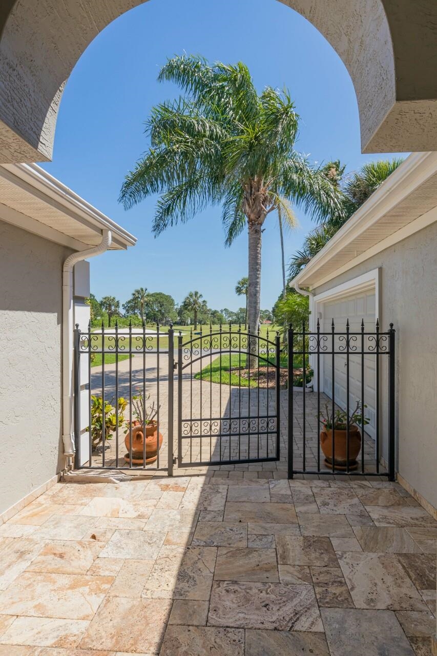 253 Marshside Drive North