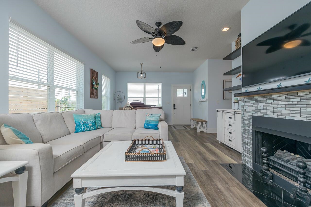 5766 A1A South
