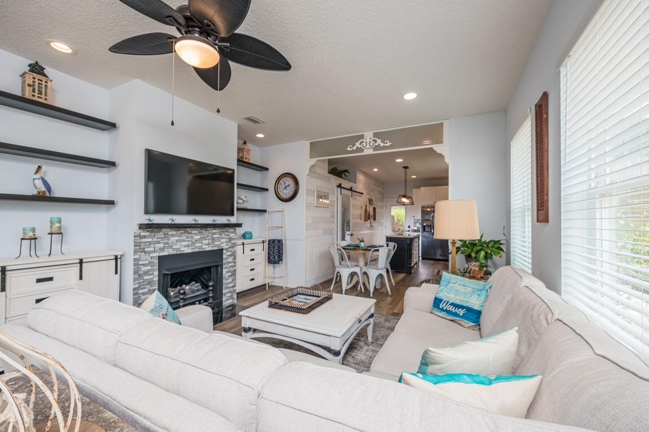 5766 A1A South