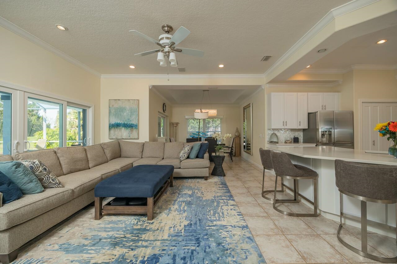 805 Doral Ct