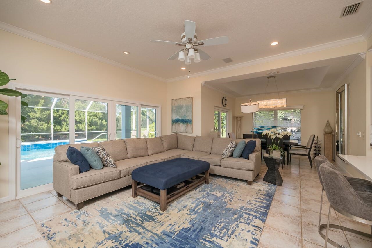 805 Doral Ct
