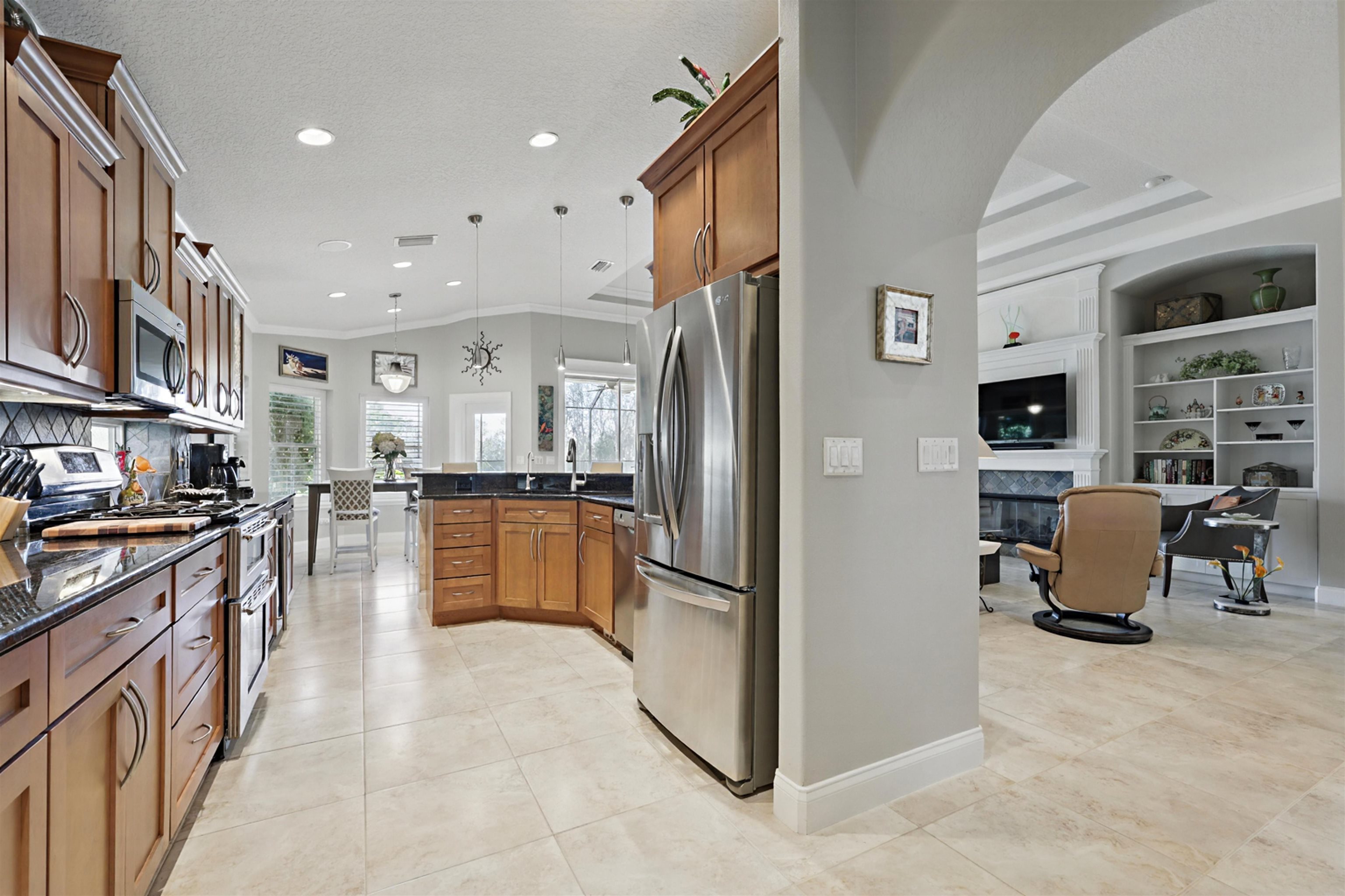 322 Fiddlers Point Dr