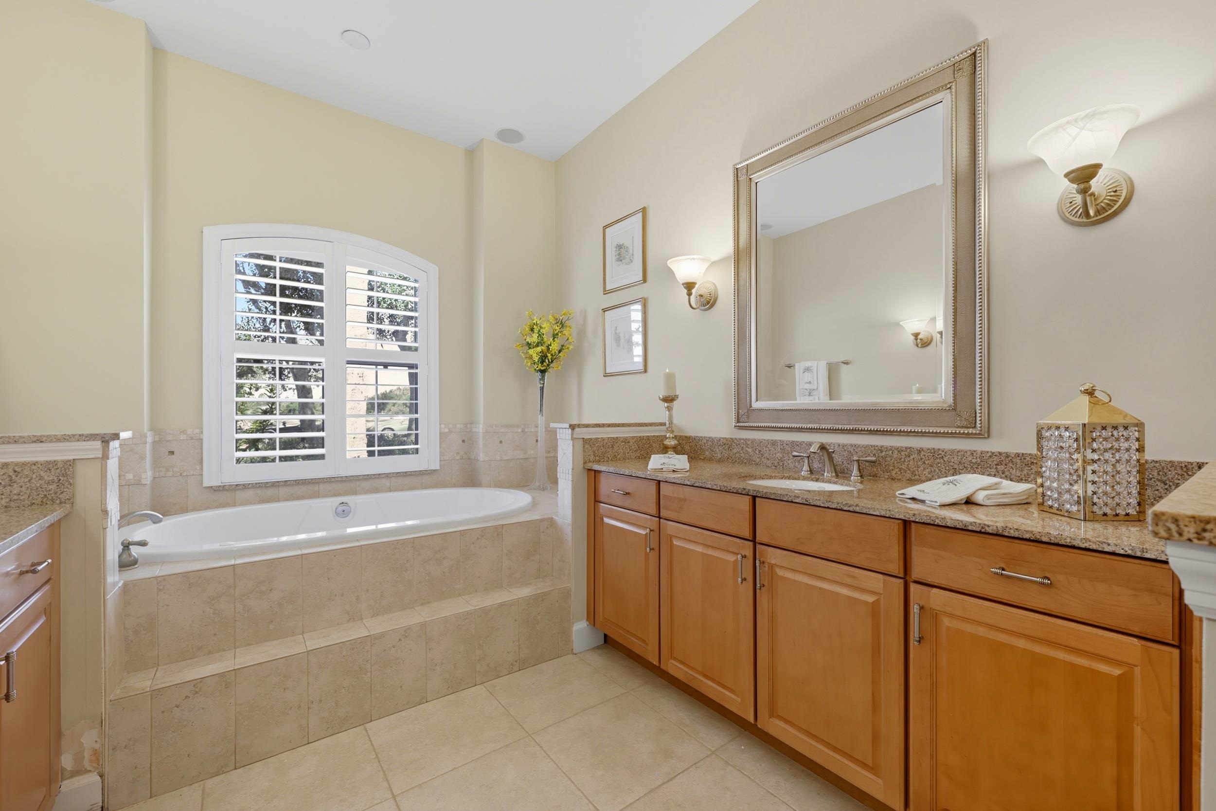 305 Marsh Point Cir