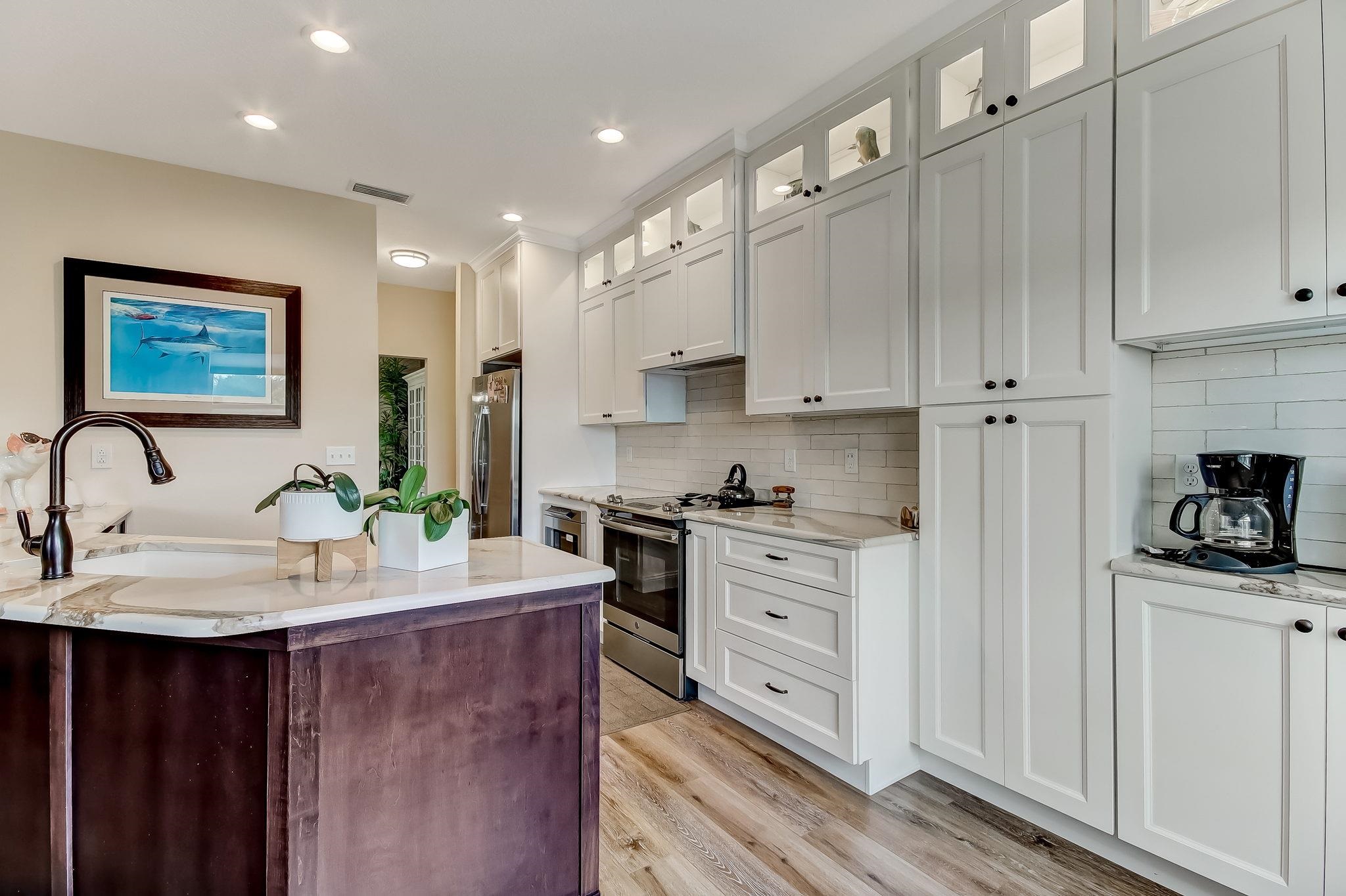 644 Sun Down Cir-Home + Buildable Lot