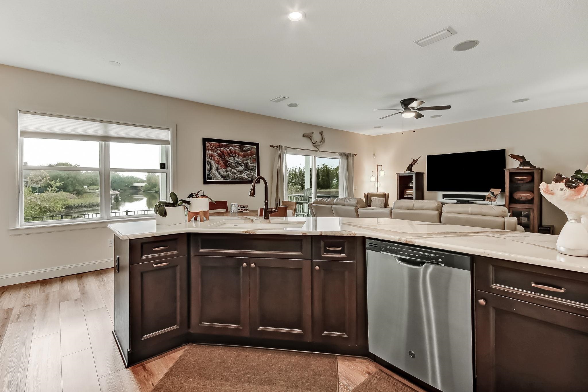 644 Sun Down Cir-Home + Buildable Lot