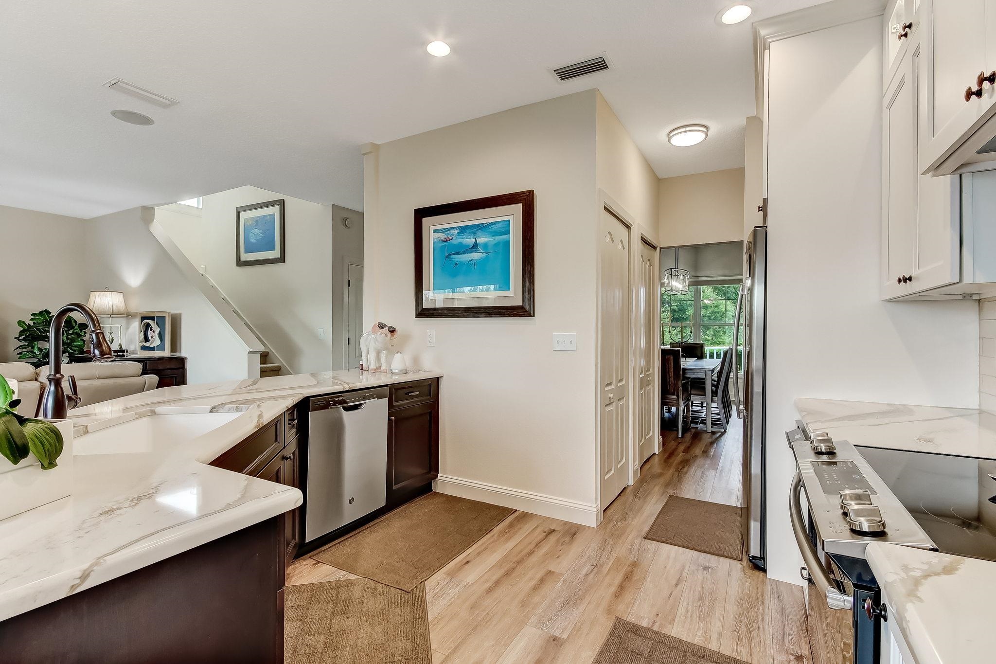 644 Sun Down Cir-Home + Buildable Lot