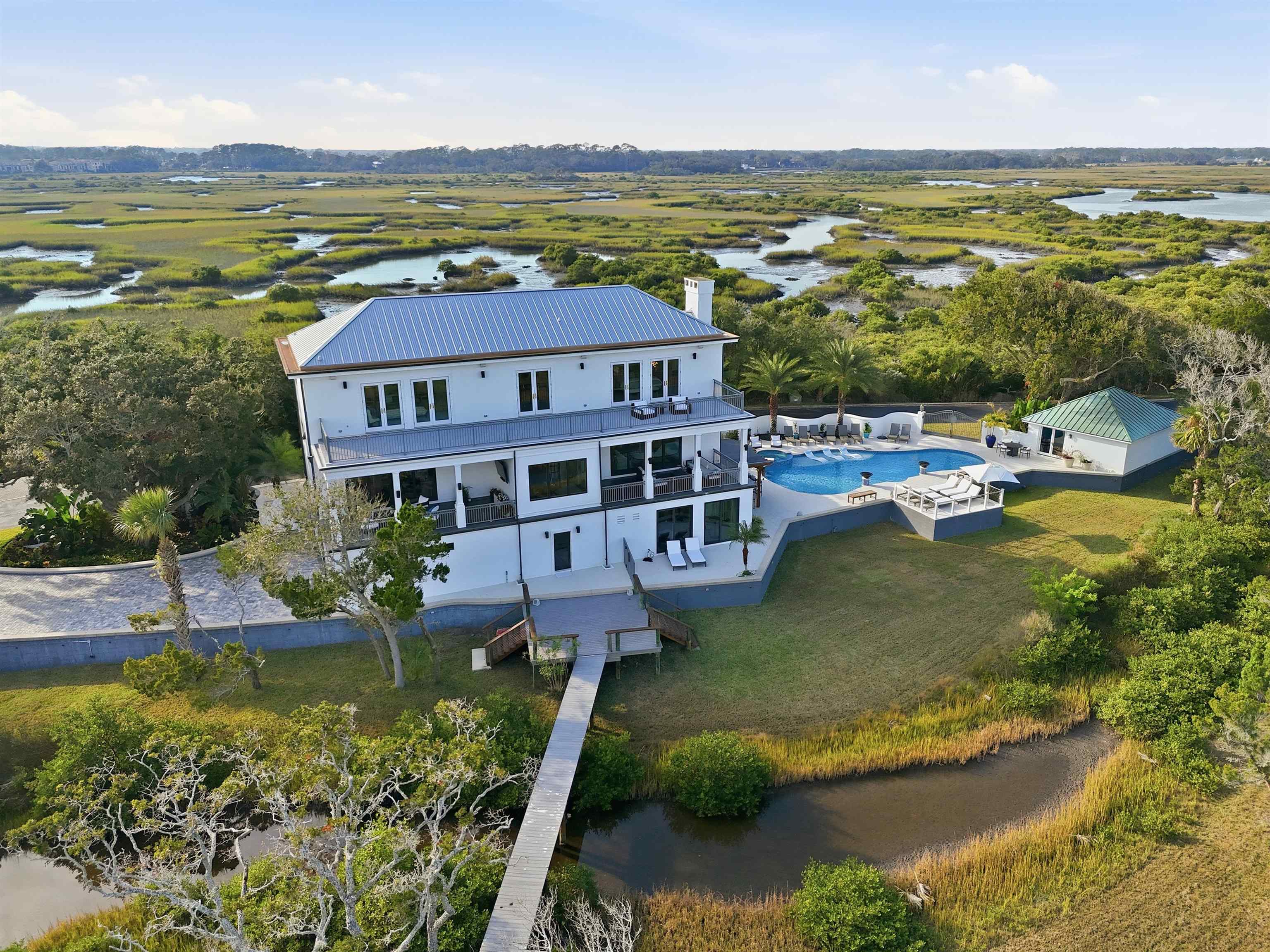 3418 Lands End Dr