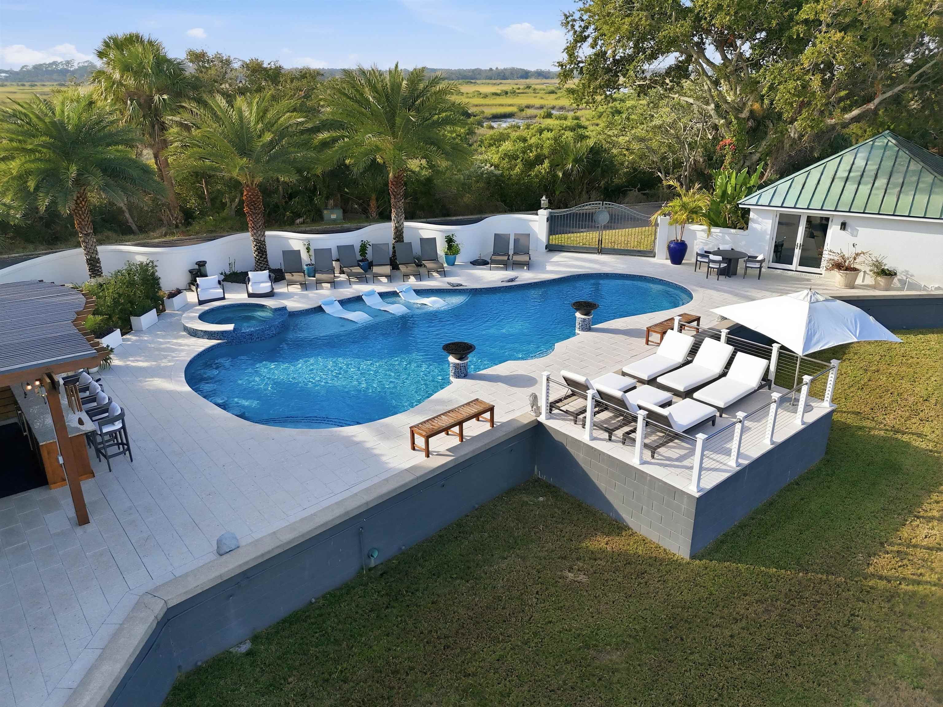 3418 Lands End Dr