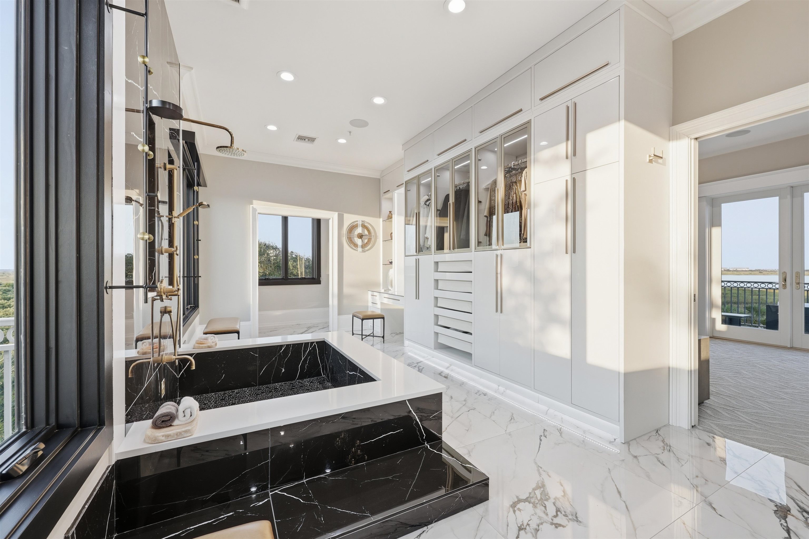 3418 Lands End Dr