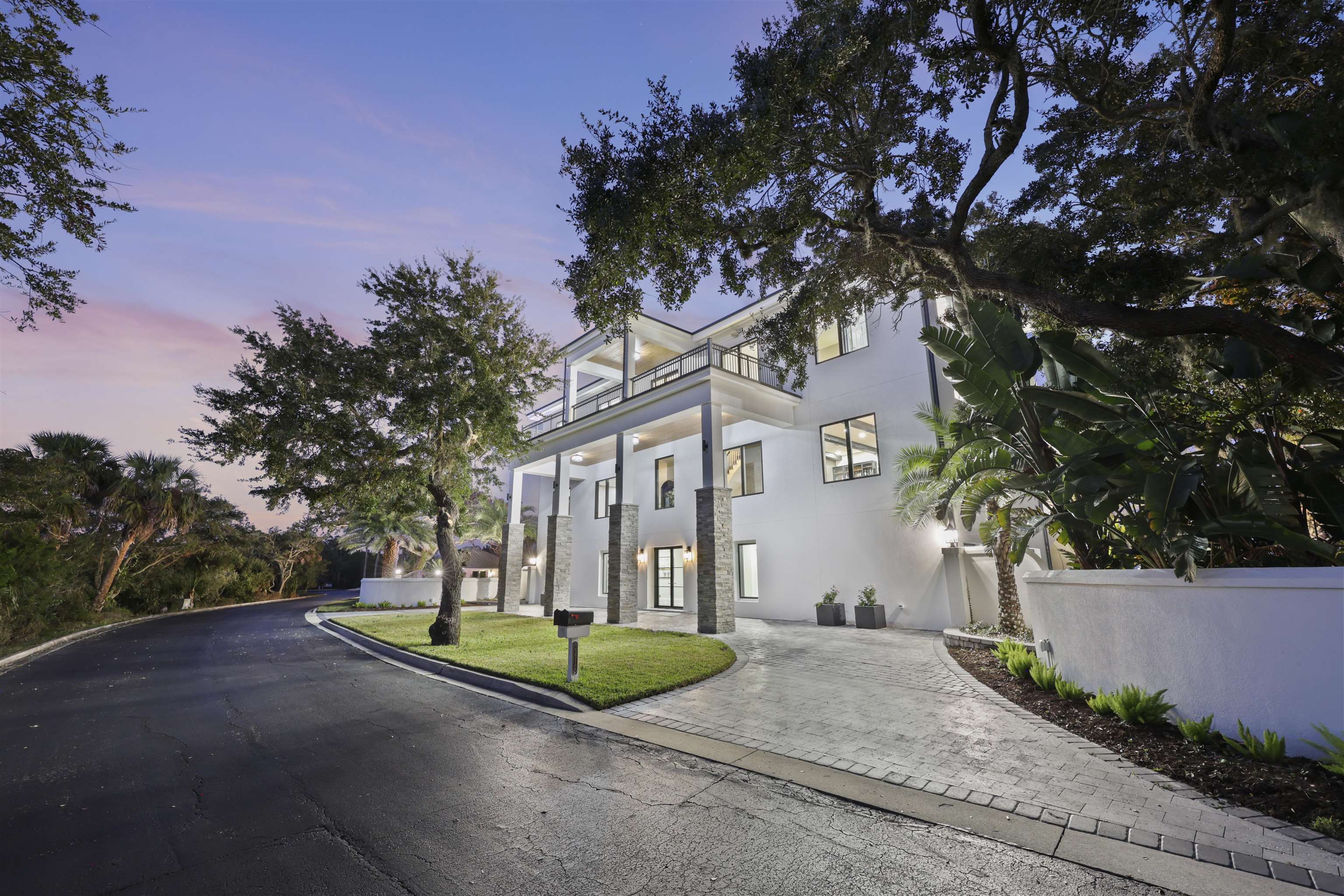 3418 Lands End Dr