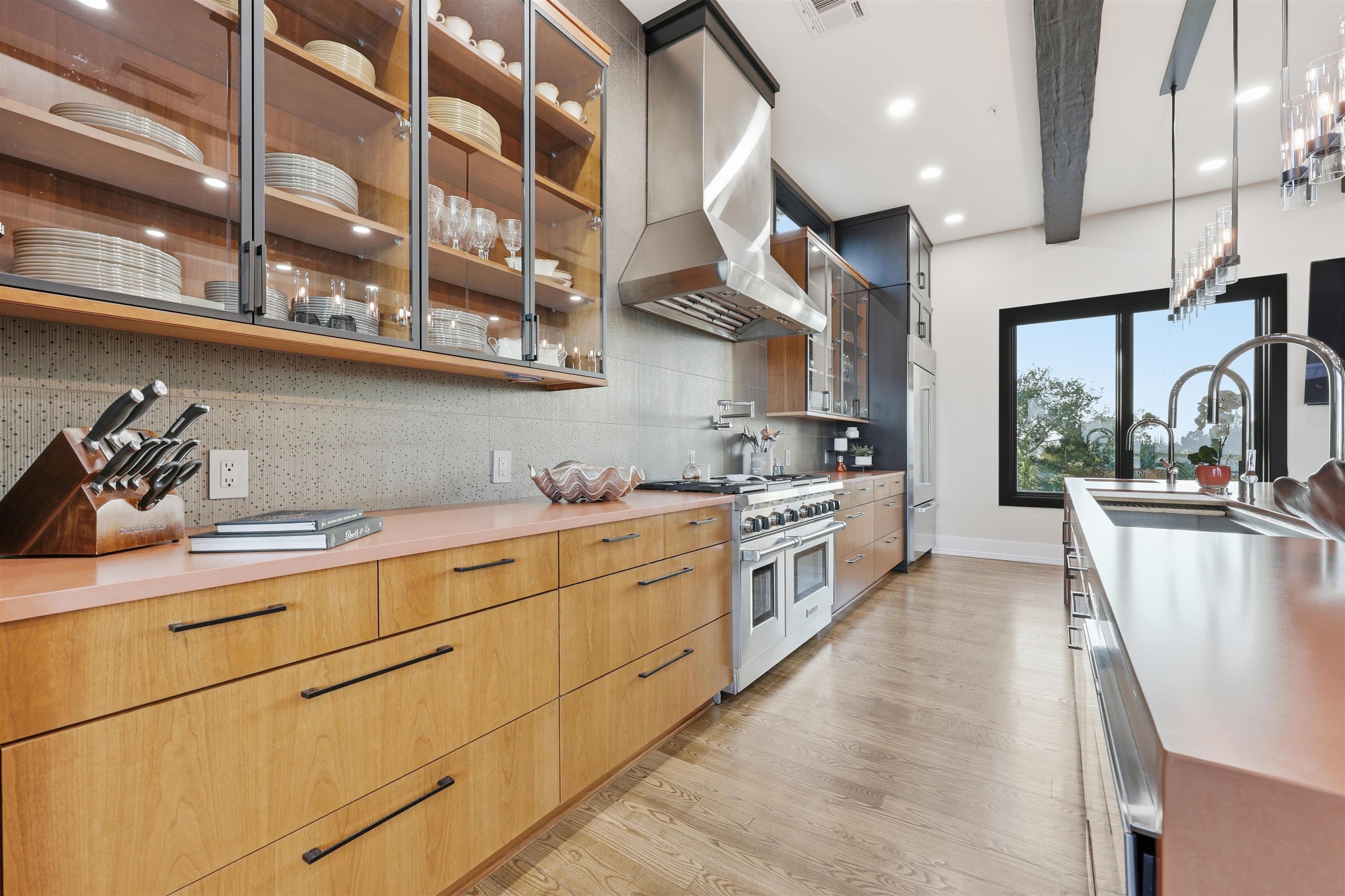 3418 Lands End Dr