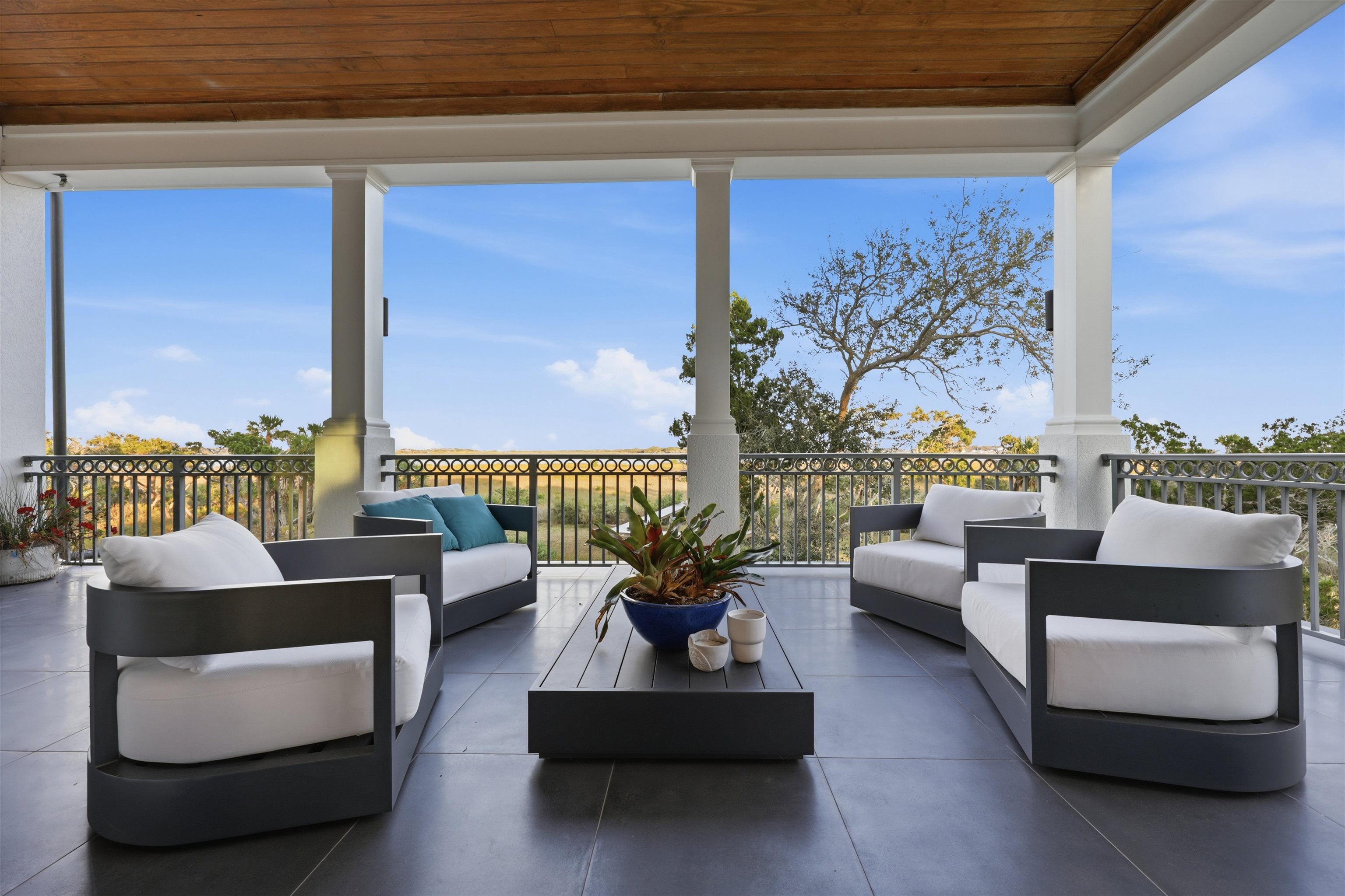 3418 Lands End Dr