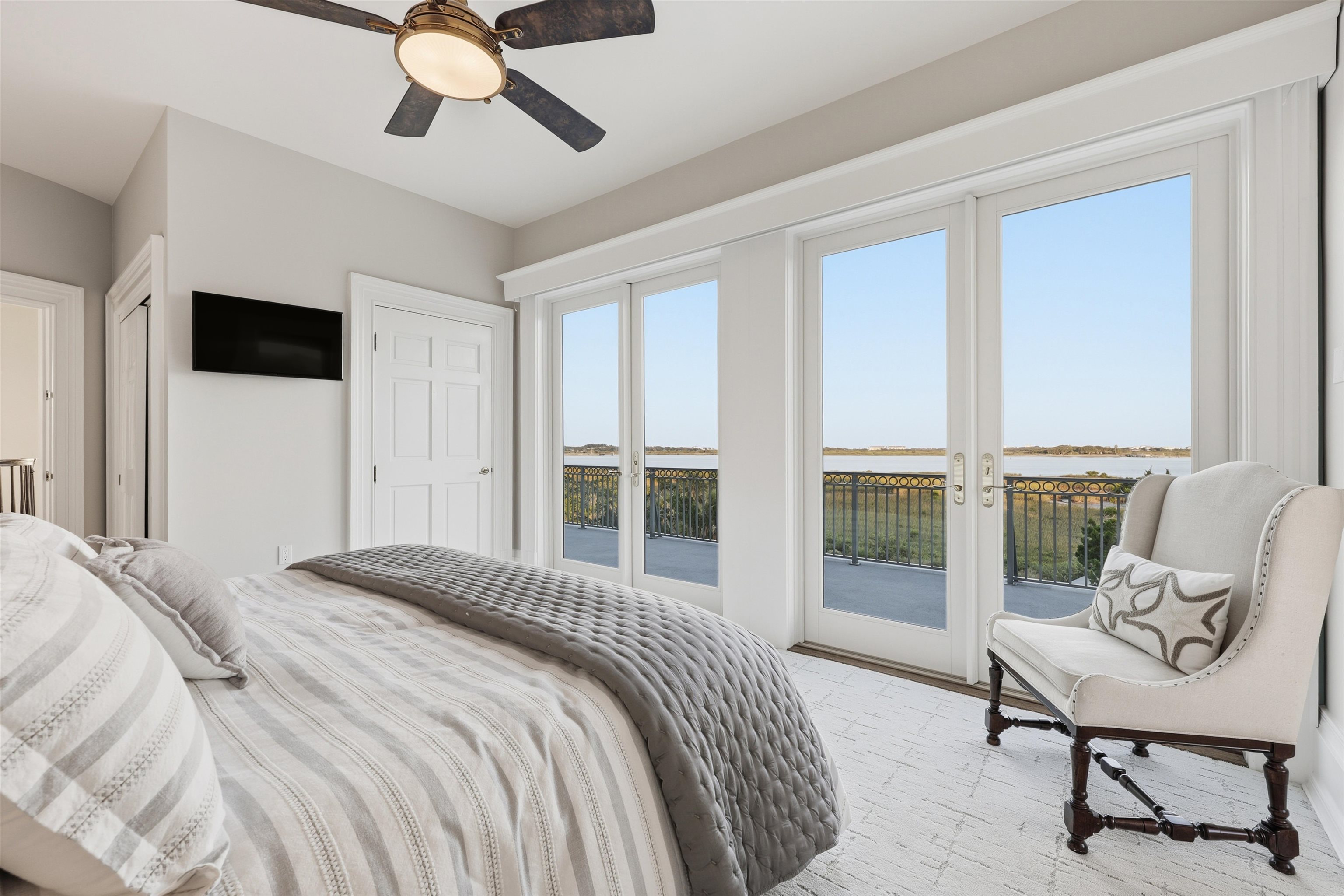 3418 Lands End Dr