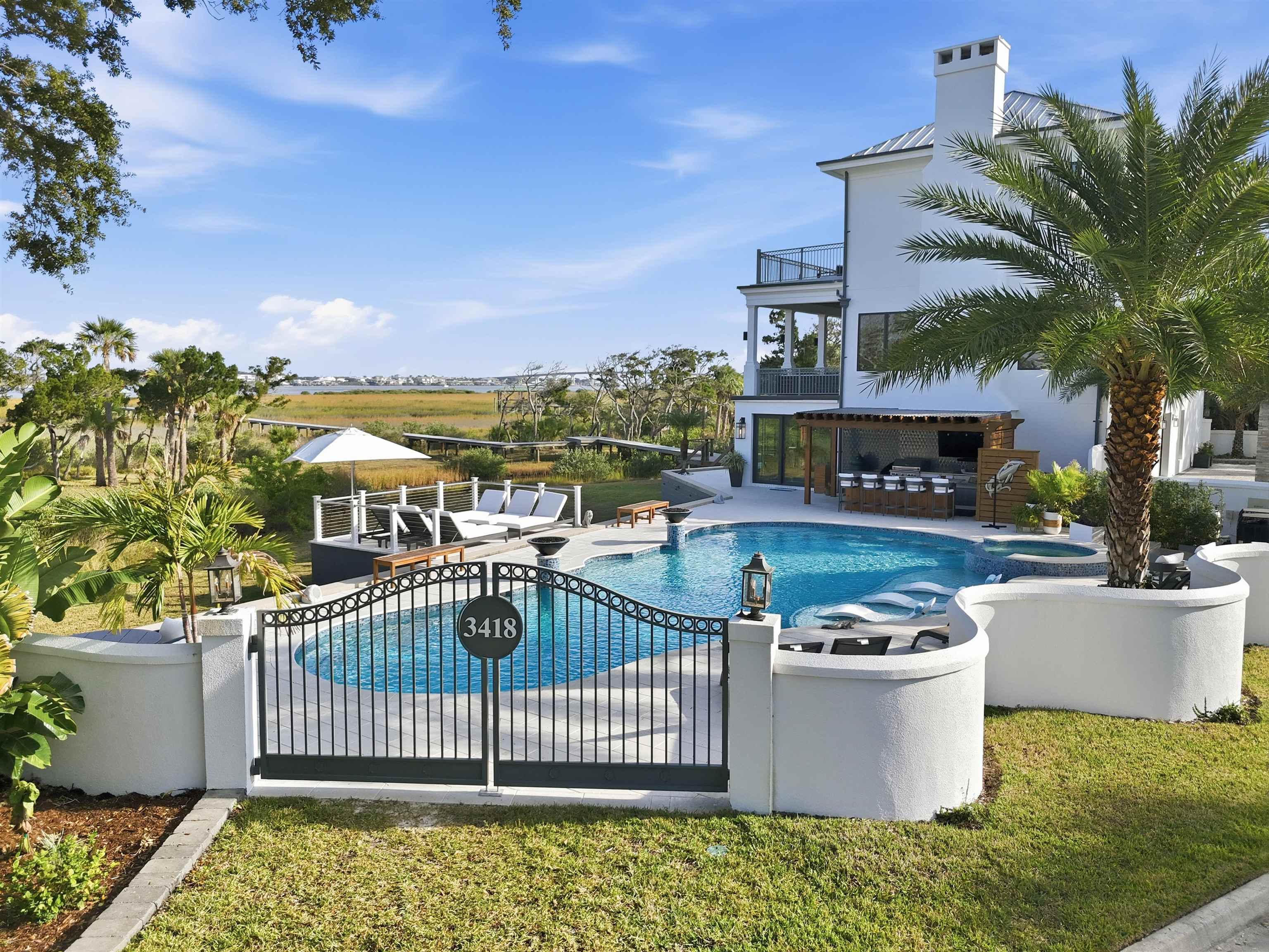 3418 Lands End Dr