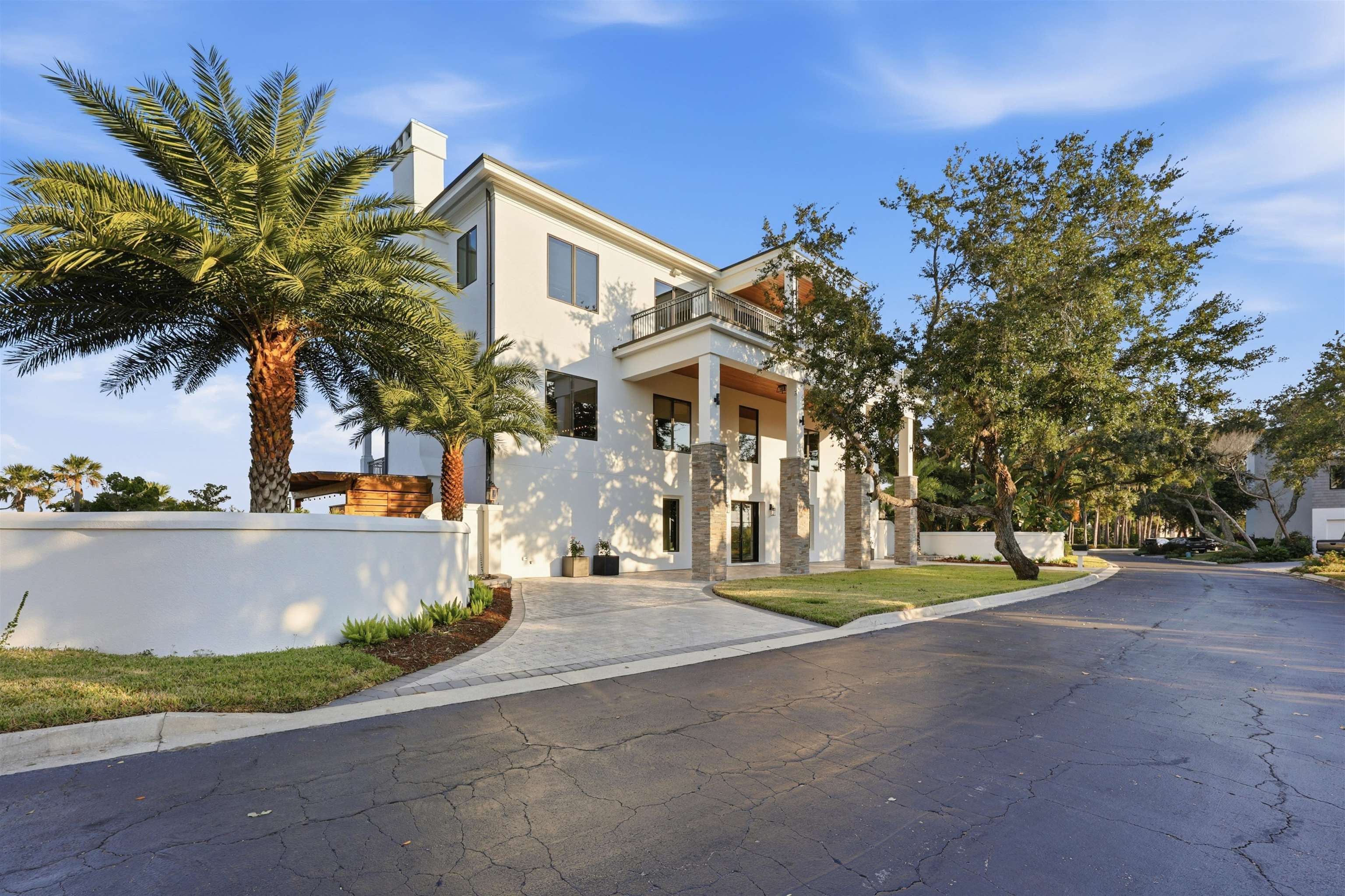 3418 Lands End Dr