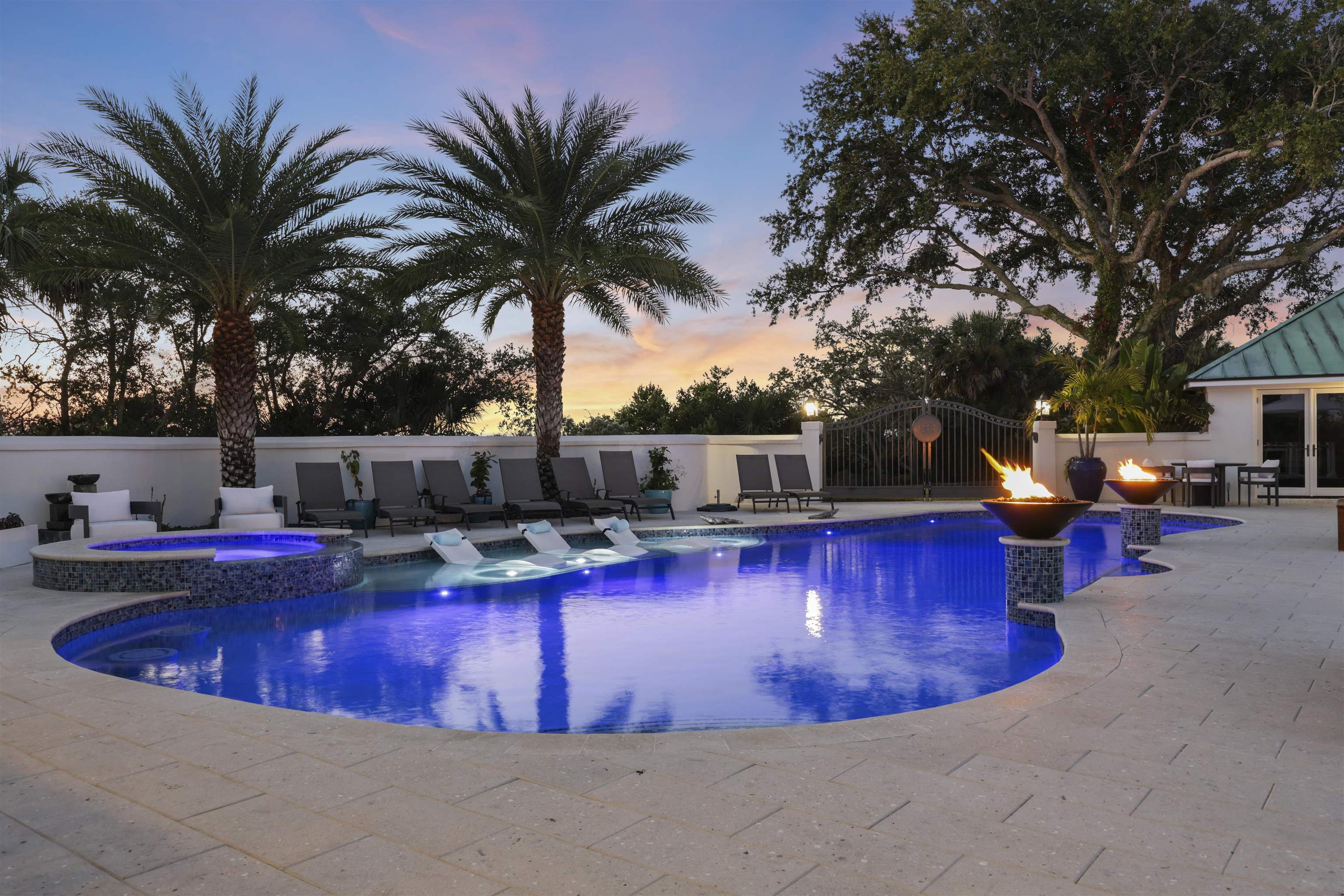 3418 Lands End Dr