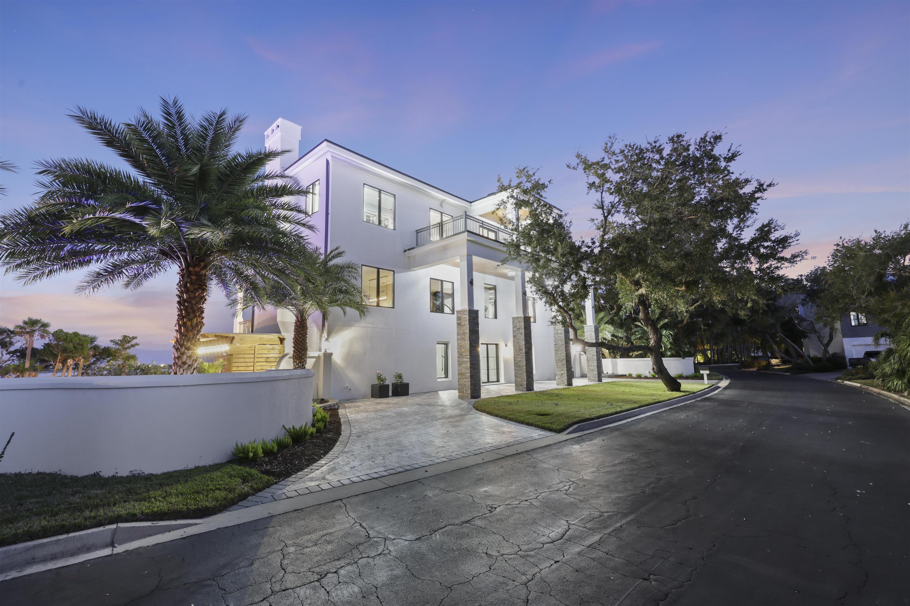 3418 Lands End Dr