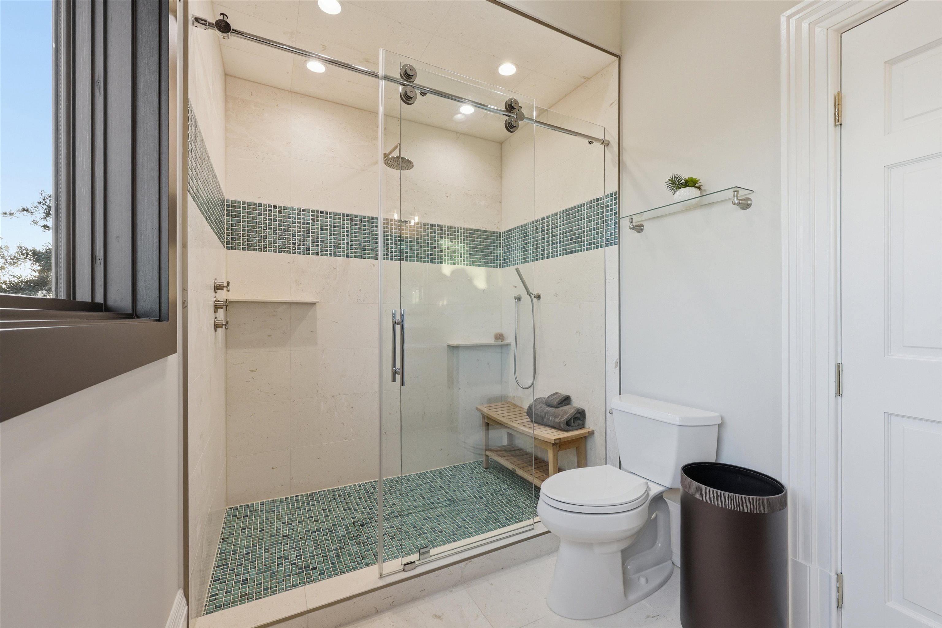 3418 Lands End Dr