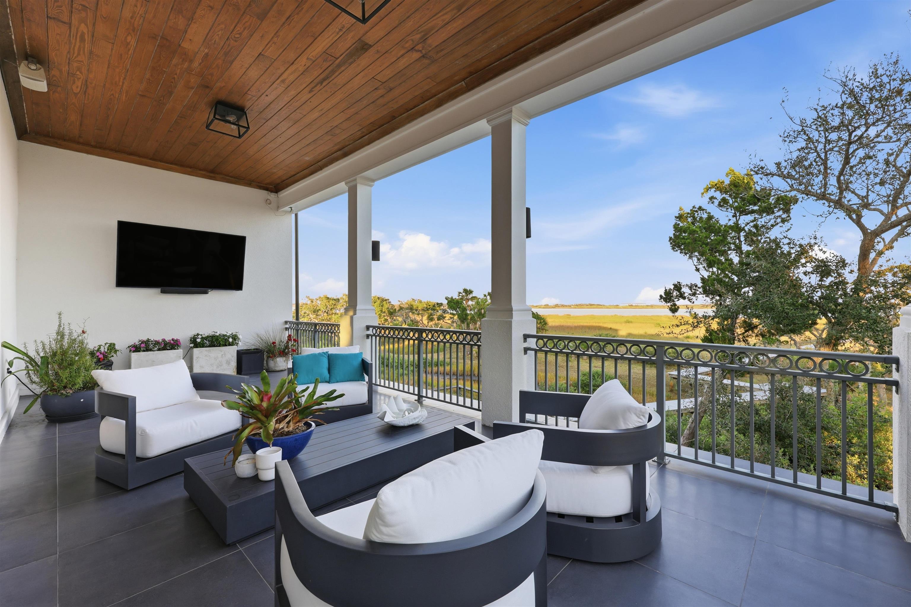 3418 Lands End Dr